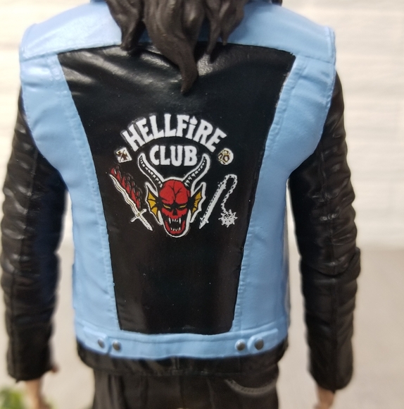 Eddie Munson Netflix Stranger Things figure - Picture 6 of 7